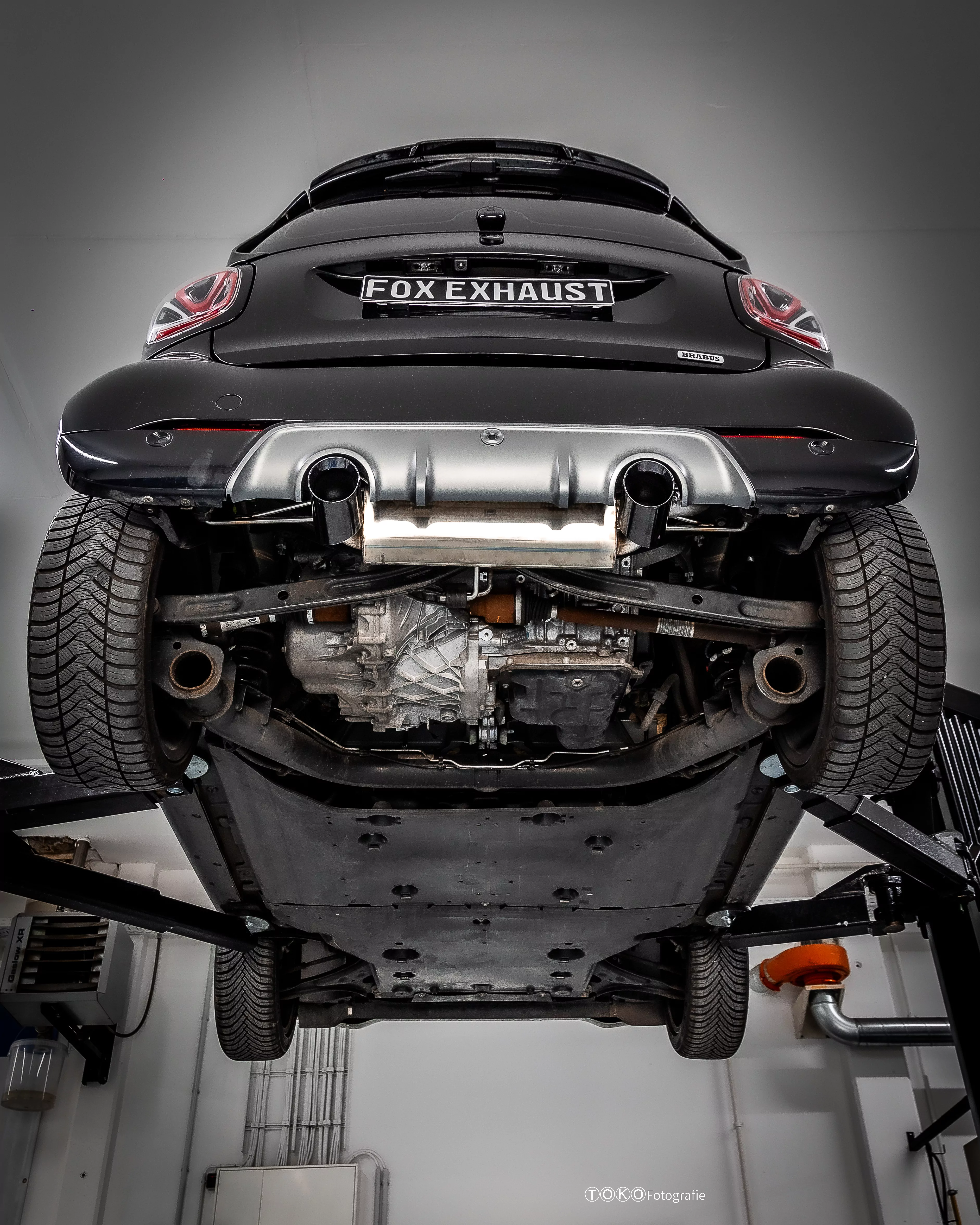 Smart Fortwo 453 Brabus Coupe & Cabrio  Endschalldämpfer quer Ausgang rechts/links inkl. Flexstück - 1x90 Typ 25 rechts/links schwarz emalliert