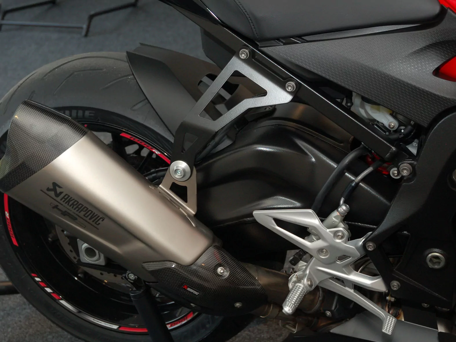 Auspuffhalter für BMW S1000R (2017-2020)