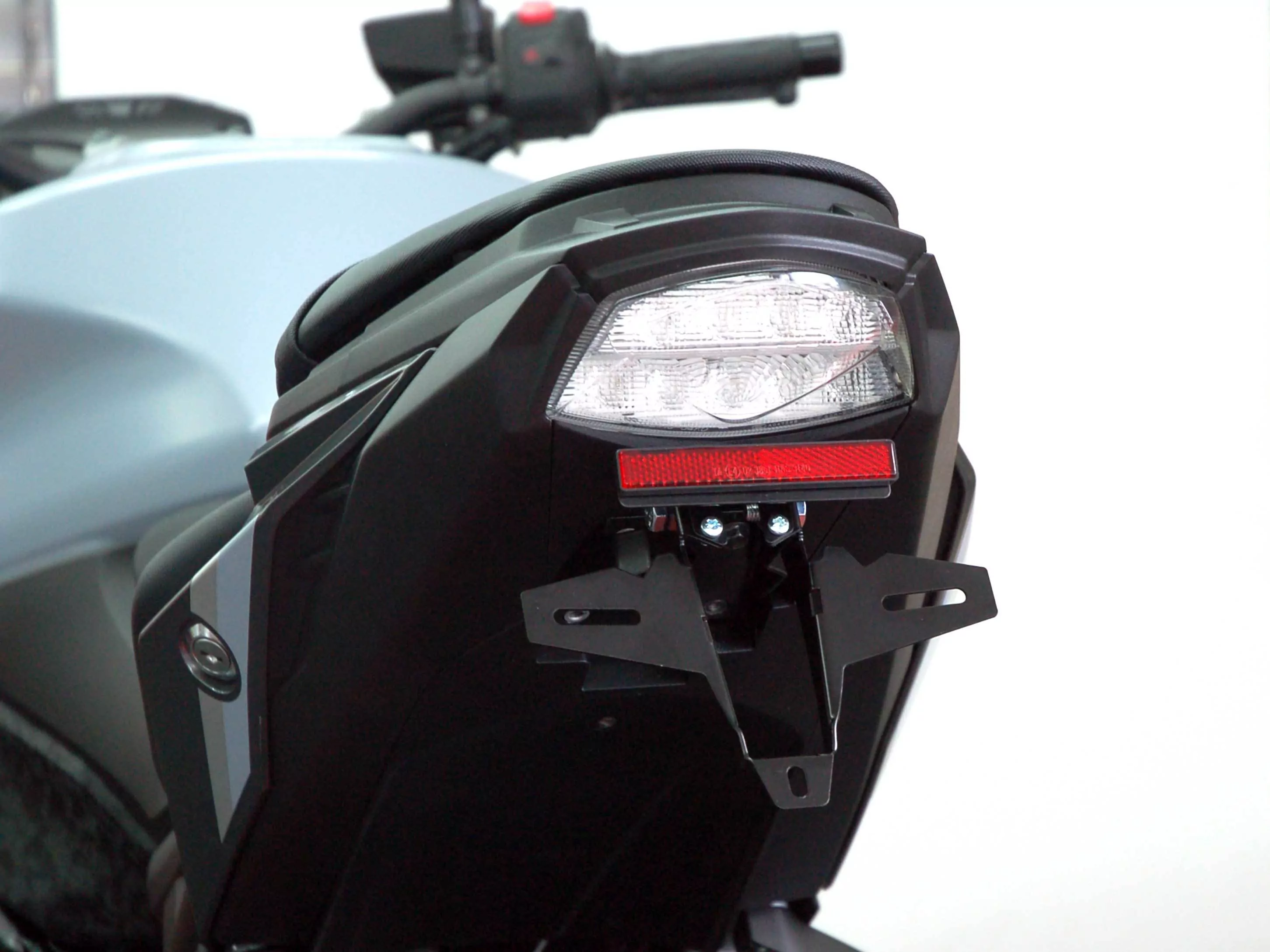 Kennzeichenhalter IQ4 für Suzuki GSX-S 1000 | 950 (2021-2022)