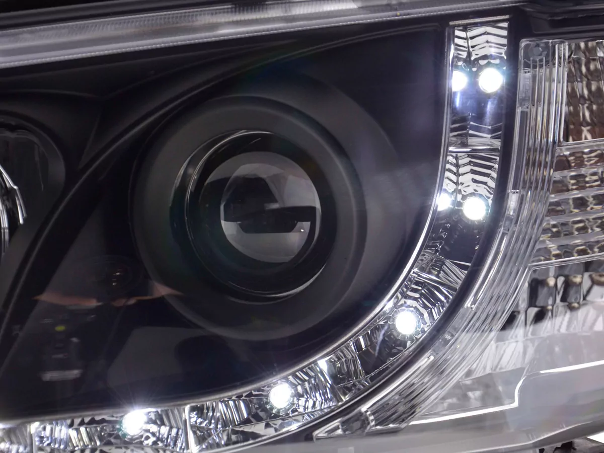 Scheinwerfer Set Daylight LED TFL-Optik VW Bus Typ T4 Bj. 96-03 schwarz