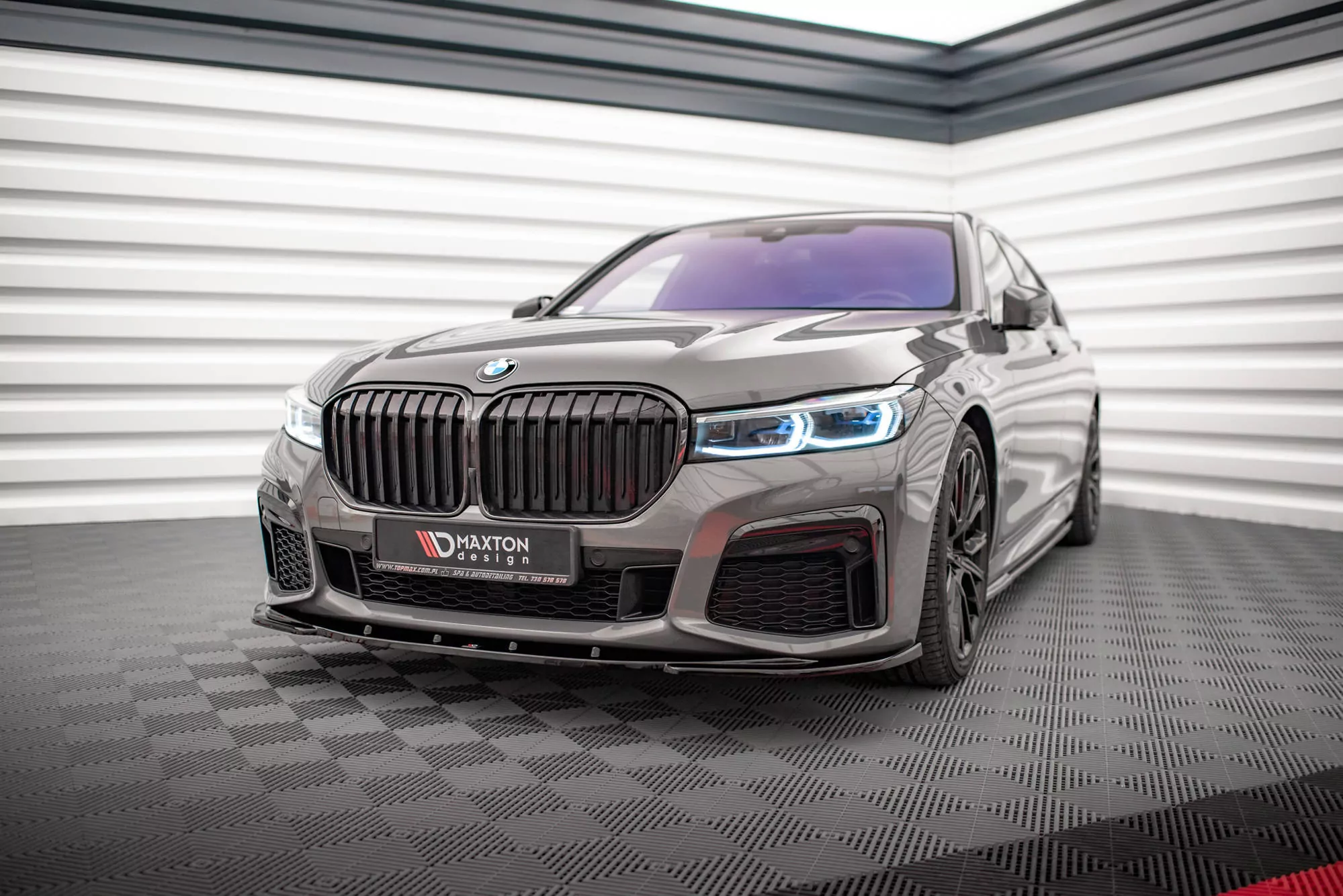 Front Ansatz V.1 Für BMW 7 M-Paket G11 / G12 Facelift Schwarz Hochglanz