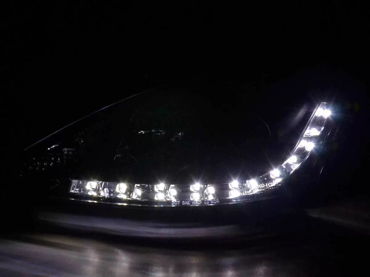 Scheinwerfer Set Daylight LED TFL-Optik Ford Focus 3/4/5-trg. Bj. 98-01 schwarz