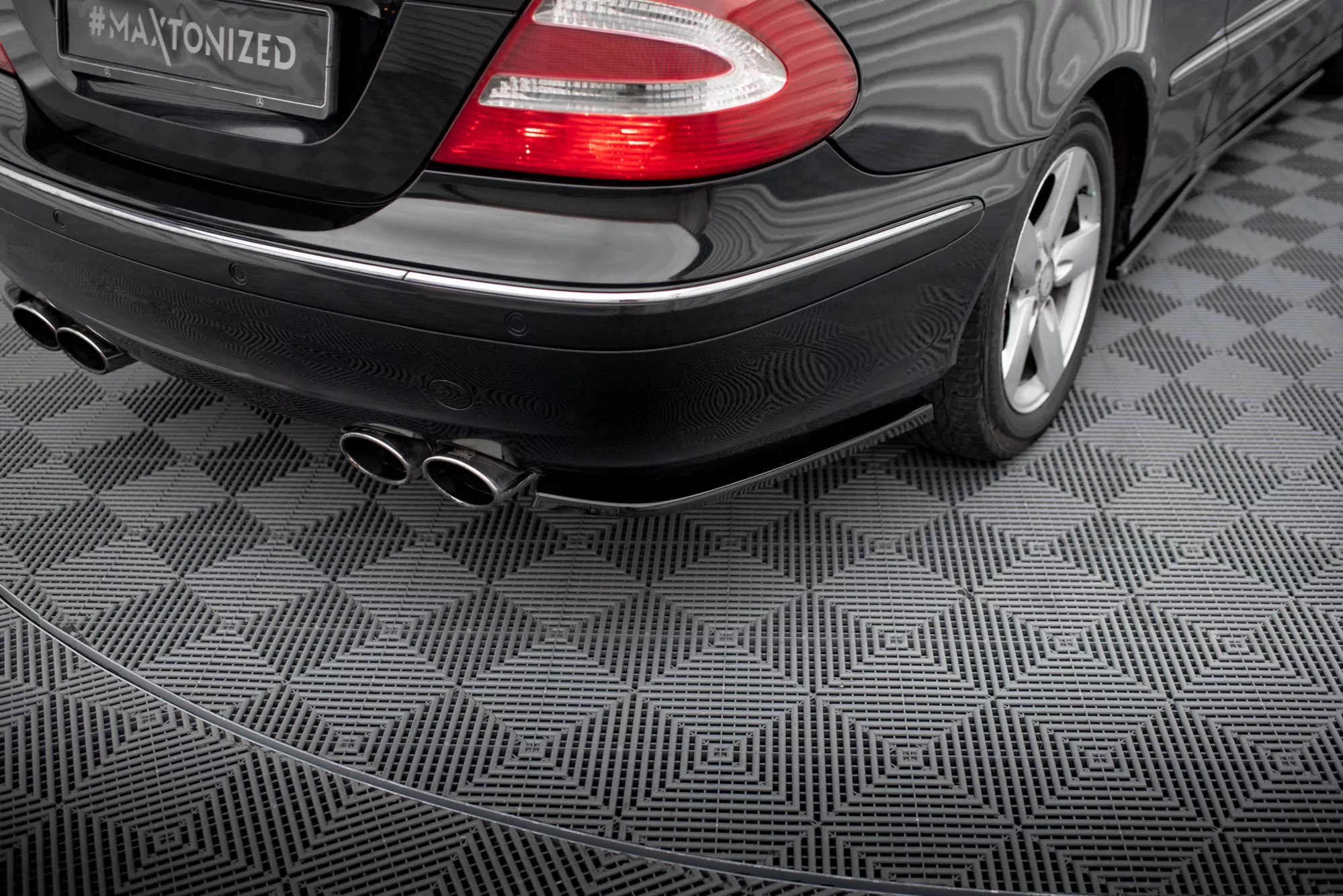 Heck Ansatz Flaps Diffusor V.1 Für Mercedes-Benz CLK W209 Schwarz Hochglanz