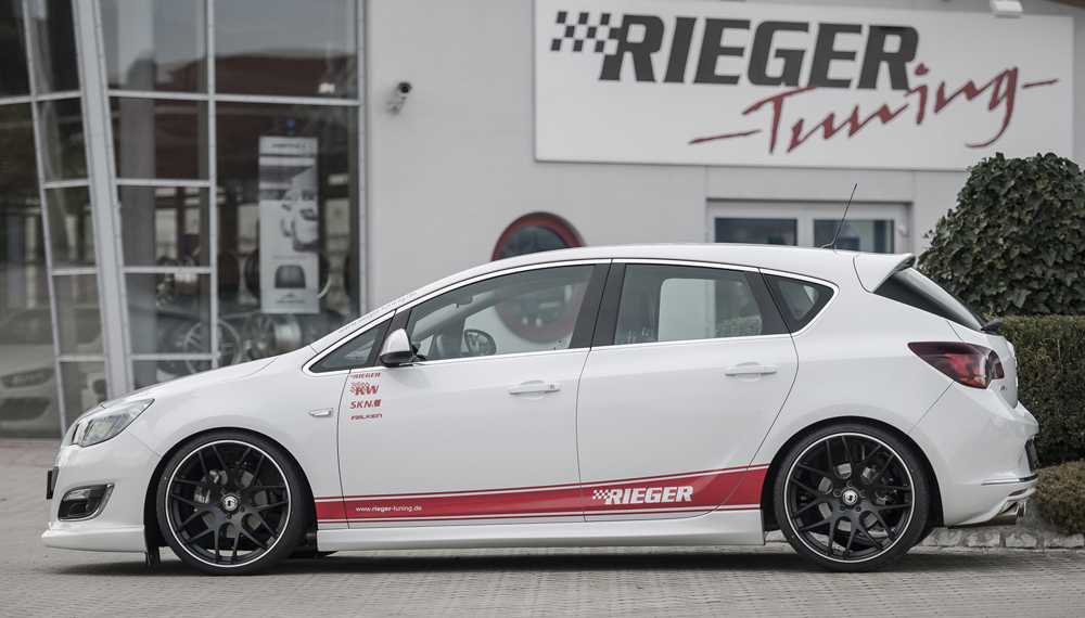 Rieger Seitenschweller Links Fur Opel Astra J Stufenheck 10 12 Ab Facelift Seitenschweller Aerodynamik Auto Tuning Tuning Parts24 De