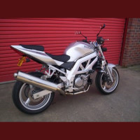 R&G Racing Sturzpads No Cut passend für Suzuki SV 650 2003-2004 unverkleidet R&G Racing Sturzpads No Cut passend für Suzuki SV 650 2003-2004 unverkleidet