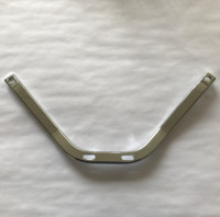 Halter für Zusatzscheinwerfer chrom passend für Yamaha XVS 650/1100 C mit Windschild Halter für Zusatzscheinwerfer chrom passend für Yamaha XVS 650/1100 C mit Windschild