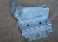 Hitzeschutz passend für Audi A4/A5 (B8) Coupe/Cabrio Beifahrerseite erforderlich bei RIEGER-ESD Hitzeschutz passend für Audi A4/A5 (B8) Coupe/Cabrio Beifahrerseite erforderlich bei RIEGER-ESD