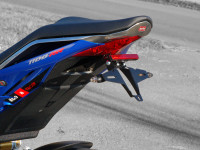 Kennzeichenhalter IQ4 passend für Aprilia Tuono V4 (2011-2020) Kennzeichenhalter IQ4 passend für Aprilia Tuono V4 (2011-2020)