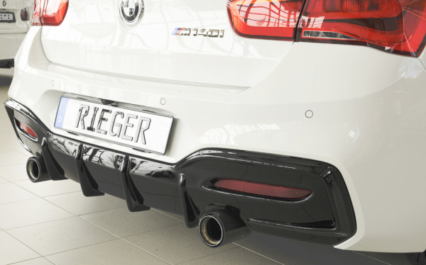 Rieger Heckeinsatz glanz schwarz für BMW 1er F20 (1K4) Lim. / 4-tür. 05.2015- (ab Facelift) LCI
