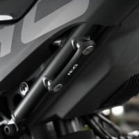 R&G hintere Fußrastenabdeckung passend für CF Moto 450 SR ab 2023 R&G hintere Fußrastenabdeckung passend für CF Moto 450 SR ab 2023