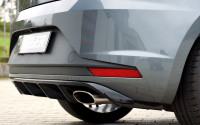 Rieger Heckeinsatz glanz schwarz für Seat Leon Cupra (5F) 5-tür. 03.14-12.16 (bis Facelift)