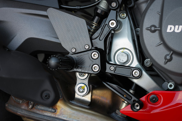MG Biketec Sportfußrastenanlage passend für Ducati Streetfighter V2 / V2S ab 2025 mit ABE