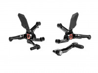 GILLES MUE2 Fußrastenanlage passend für Triumph Speed Triple RR/RS ab 2022- GILLES MUE2 Fußrastenanlage passend für Triumph Speed Triple RR/RS ab 2022-