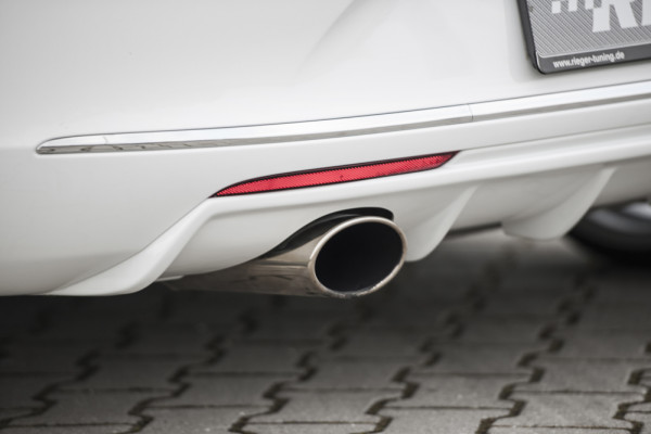 Rieger Heckeinsatz passend für Opel Astra J ab 10/2012