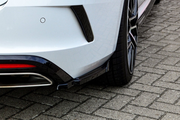 Heckansatz Seitenteile mit Wings aus ABS passend für Skoda Octavia RS NX