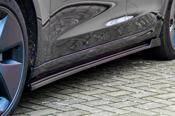 CUP Seitenschweller mit Wing hinten passend für Tesla Model 3 ab 2017