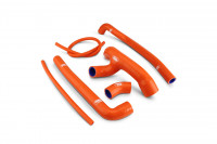 SAMCO SPORT Siliconschlauch Kit Y-Stück Race Design orange passend für KTM 1290 Super Adventure R S SAMCO SPORT Siliconschlauch Kit Y-Stück Race Design orange passend für KTM 1290 Super Adventure R S