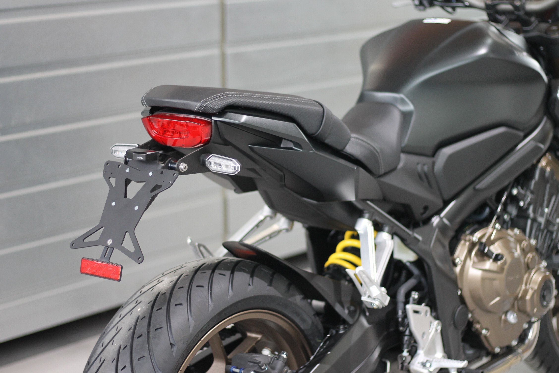 Kennzeichenhalter für Honda CB 650 R New Design-Version