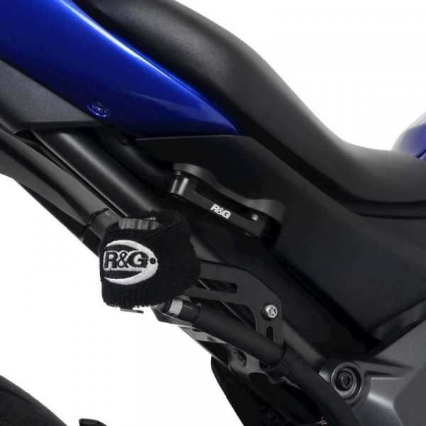 R&G hintere Fußrastenabdeckung Set passend für Yamaha R7 ab 2022