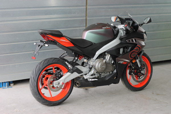 MG Biketec Kennzeichenhalter passend für Aprilia RS 457 ab 2024