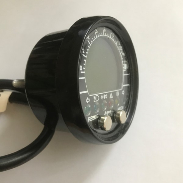 Multifunktionelles Digitalinstrument in schwarz Einbau-Tacho Drehzahlmesser-Uhr